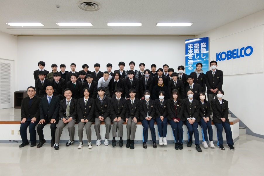 機械工学科2年生が神戸製鋼所とJR西日本網干総合車両を訪問